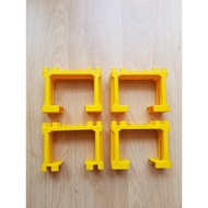 Takara Tomy train accessories - Set of 4 bridge legs