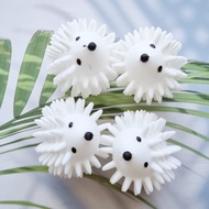ลูกบอลเม่นซักผ้า ปรับผ้านุ่มแบบซิลิโคน Laundry Dryer Balls Reusable Hedgehog Silicone Soft Washing B