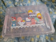 Sanrio Characters ( Kitty , Melody , Twin Stars , Patty & Jimmy... )  透明 揭蓋 膠箱 儲物箱 收納盒 ( 有扣位 )