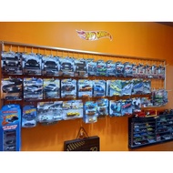 [Mystery Box] Hot Wheels Premium Random Cars Model