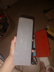日本磨刀石，目測400目左右