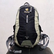 Deuter Race X Daypack Deuter Riding Backpack/