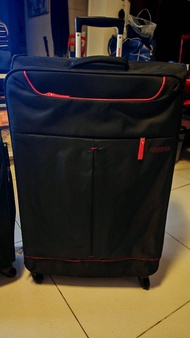 American Tourister 28吋黑色行李箱(9成新)
