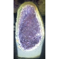 Uruguay Amethyst Small Crystal Cave, Net Weight 833gx Height 143mmx Width 67mmx Cave Depth 40mm.