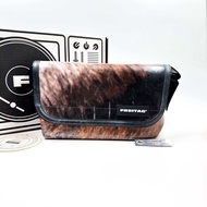 Freitag Hawaii ขาวน้ำตาล🏳️🟤