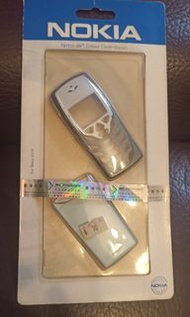 nokia 8310 外殼 2001 (舊及微裂）