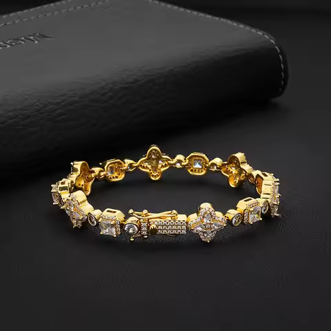 Distinctive icy ornament for street styling, unisex Sugar Cube Link Bracelet crafted in PT950 Platin