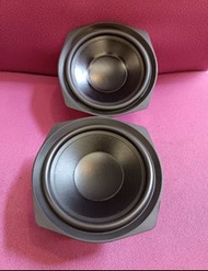 JBL Professional Control 25AV 8Ω/60W喇叭單元(360元@1對)
130 mm (5.25 in) polypropylene coated woofer