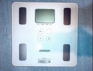 OMRON hbf-228t / HBF-227T / Hbf-230t 智能體脂磅 日版 HBF-222T 歐姆龍 脂肪磅 體脂稱 體脂秤 藍牙連手機 karada scan SMART Body 