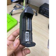 Universal Single 1 Slot Battery Charger