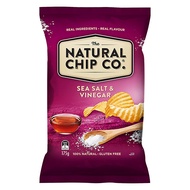 The Natural Chip Co. Sea Salt and Vinegar 175g เดอะเนเชอรัลชิปมันฝรั่งแผ่นหยักทอดกรอบรสเกลือทะเลและน