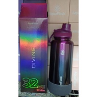 Aquaflask Aurora Borealis Collection 32oz with free boot Brand New and Original