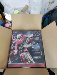 Threezero Hulkbuster Iron Man Mark44