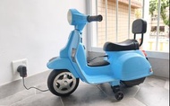 Vespa 兒童電動車 (港版充電器)