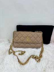 👜Chanel 22K Wallet on Chain Beige color Micro-chip version Base length 17.2cm 香奈兒 22K金柱調節扣 WOC鏈條包 米色