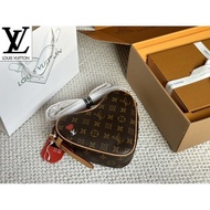 LV Bag Duty Free Sho Airlane Cowhide Belt Valentine's Day Limited Edition Bag Okes at m 4qhq Tops Women Shoulder Bags