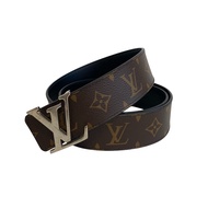 Pre-owned LOUIS VUITTON M9821 Belt - LV Initial 40mm Reversible Monogram Belt in Braun