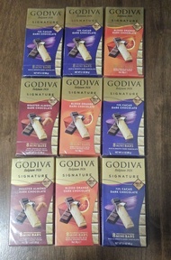 Godiva,朱古力，每排30元