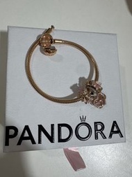 Pandora 玫瑰金手鈪