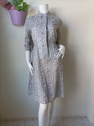 Old England Paris 花卉圖案連衣裙 尺寸 34，胸圍 34 英吋。