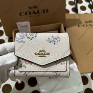✨coach蒲公英三折銀包 奶油白刺繡款