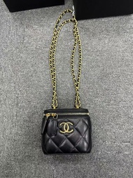 Chanel 23c vanity雙鏈 小盒子 化粧包 鏈條包   黑金大雙C扣 內置小鏡子
