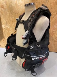 SCUBAPRO EQUATOR SIZE L 9成新 有快卸配重袋 BC 已保養 1年保固