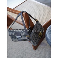 Shoulder Bag/Classic Embroidered Baguette Shoulder Bag/8998