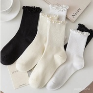 Taichung Same Day Shipping Ruffled Socks Women's Mid-Tube Autumn Winter Fungus Edge Black White Vers