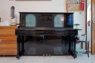 Yamaha U1A Upright Piano 直立式鋼琴｜連琴椅｜黑色亮面