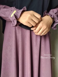 gamis hermosa motif biscuit embos dusty ungu-gamis dusty ungu jumbo-pakaian syari payung 4 meter ungu