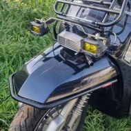 กันชนบังโคลนหน้า {Buddy Seat} สำหรับ Lambretta G350