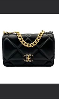 全新閒置Chanel 19 woc on chain