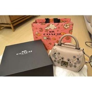 全新 正品香港專門店 Coach FLORAL PRINT LEATHER 手挽袋 杏色 新款 專門店同步 非OUTLET