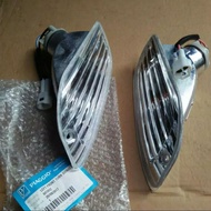 Cặp đèn xi nhan trước xe Vespa Lx 125/150- Vespa S