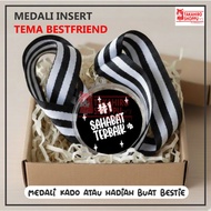 BESTFRIEND THEMED ACRYLIC INSERT MEDAL GIFT UNIQUE WRITING MEDAL/ FOR BEST FRIENDS BESTIE BIRTHDAY G