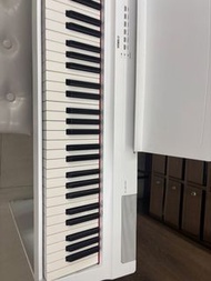 Yamaha p125 digital piano with bench and wooden stand version