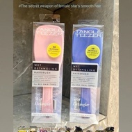 TANGLE TEEZER Comb Queen Comb's Easy-to-comb and Smooth Hair Massage Comb, Tangle-free.