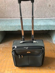 新秀麗公文包