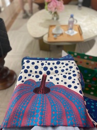 現貨 草間彌生 LV x Yayoi Kusama 90 x 90 scarf 絲巾