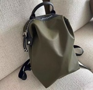 多色LONGCHAMP Le Pliage Energy 新款瓏驤 可調節肩帶 防水 雙肩包背包 橄欖綠 黑色 橘色 米白色 山茶花色 海軍藍 煙草色