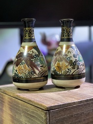 一對日本九谷燒花瓶