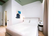 Noemie Hotel