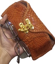 For You กล่องสำหรับเก็บรักษา แว่นสายตาหรือแว่นกันแดด