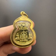 金色招財葫蘆泰國佛牌連繩、佛牌，泰國佛牌，佛，吊墜，佛牌吊墜，護身符吊墜，Thai Buddhist amulet, Buddhist amulet, Buddha, pendant, Buddhis