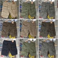 Khaki shorts with box pockets - 6 pockets made of cool cotton