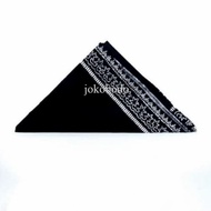 Iket Kepala Kain Udeng Jawa Tengah Hitam Kombinasi Batik Antik