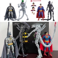 2pcs Anime Batman Superman VS Alien Xenomorph NYCC Action Figure NECA Supermen Batman Figure Collect