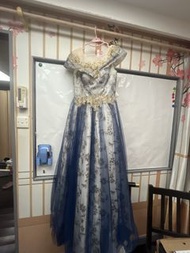 藍色晚禮服