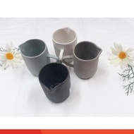 Tea toad clicks, real photo